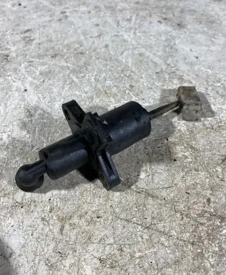 Volkswagen Golf IV Clutch master cylinder 1j2121388a