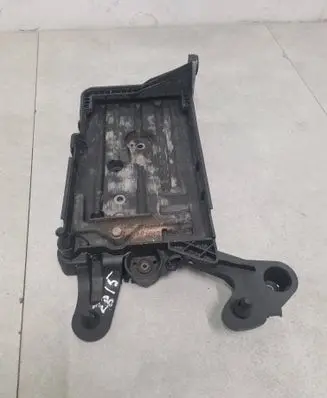 Seat Leon (5F) Battery tray 5Q0915321H 5Q0915331J