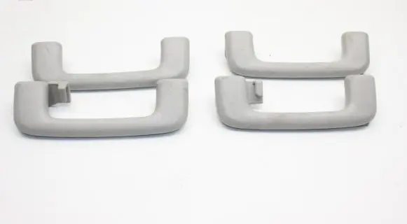 Mitsubishi L200 A set of handles for the ceiling 