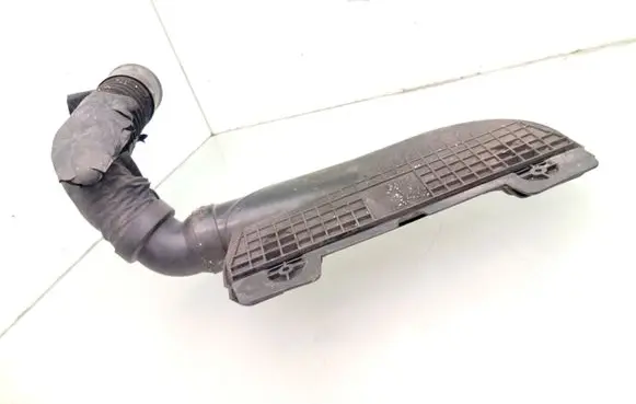 KIA Ceed Air intake duct part 282121H000