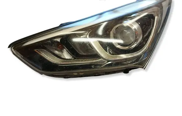 Hyundai Santa Fe Headlight/headlamp 921012WXXX