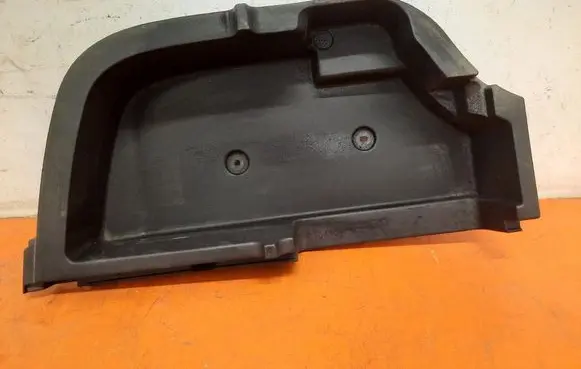 Toyota Avensis Verso Tailgate/boot cover trim set 64997-05020