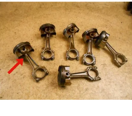Maserati Quattroporte Piston with connecting rod