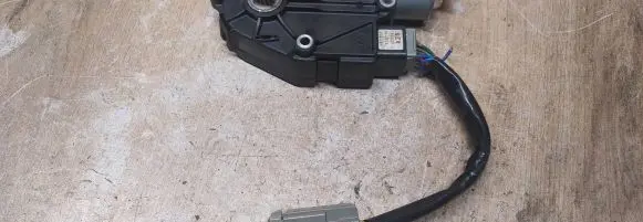 Sunroof motor/actuator