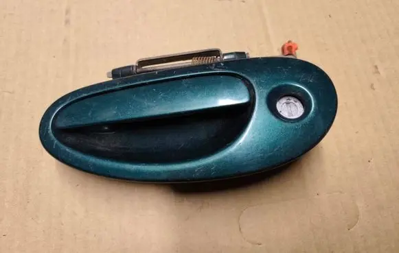 Chrysler 300M Front door exterior handle
