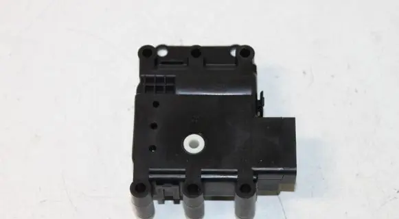 Mazda 3 III Air flap motor/actuator GA705KD47