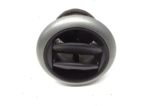 Nissan Note (E11) Dashboard side air vent grill/cover trim 687619U00A P19680A27700XX E7375161100