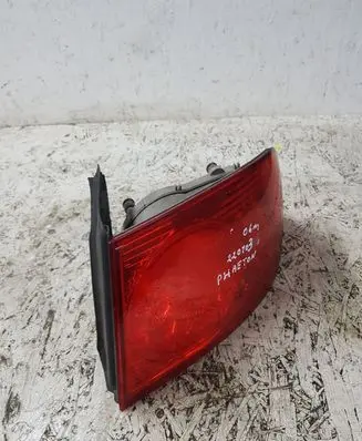 Volkswagen Phaeton Rear/tail lights