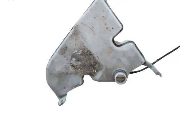 Lexus IS 220D-250-350 Windshield washer fluid reservoir/tank