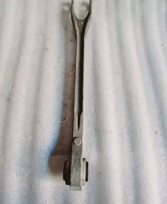 Dodge Challenger Rear upper control arm/wishbone 04743245AC