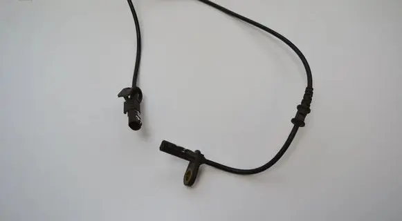 Skoda Octavia Mk1 (1U) ABS brake wheel speed sensor A2115401317