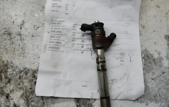 KIA Sportage Fuel injector 0445110589