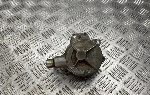 Audi A6 S6 C5 4B Vacuum pump 059145100B
