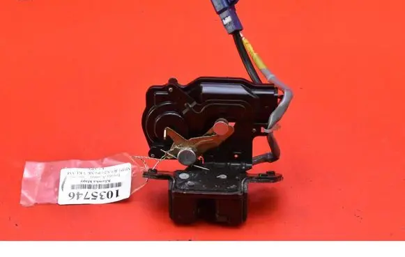 Toyota Avensis Verso Tailgate/trunk/boot lock/catch/latch