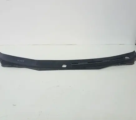 Mitsubishi Pajero Sport I Wiper trim MR221996