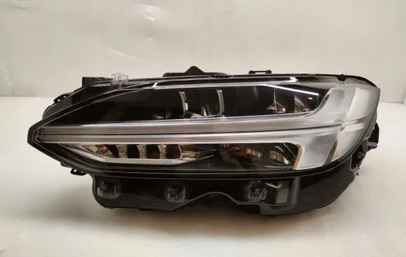 Volvo S90, V90 Headlight/headlamp
