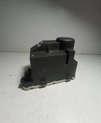 Mercedes-Benz E W124 Central locking vacuum pump 0008000948 0132006302