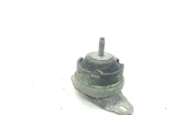 Citroen C5 Engine mount bracket