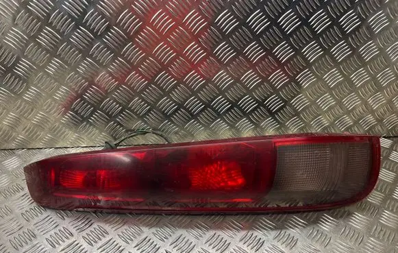 Nissan X-Trail T30 Rear/tail lights SAEPMMA