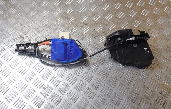 BMW 1 F20 F21 Rear door lock 7229459