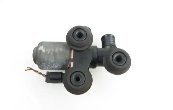 BMW 3 E46 Coolant heater control valve 7412144