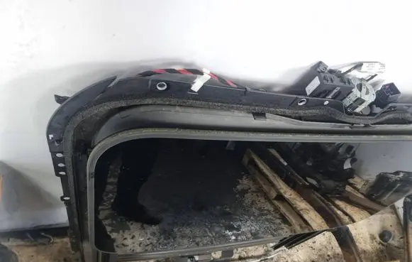 Audi A8 S8 D4 4H Sunroof set 4H0877041