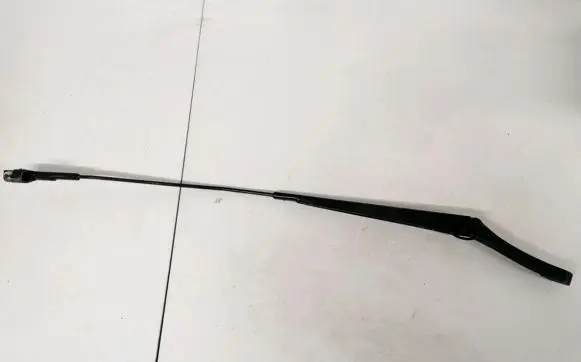 Skoda Octavia Mk2 (1Z) Front wiper blade arm