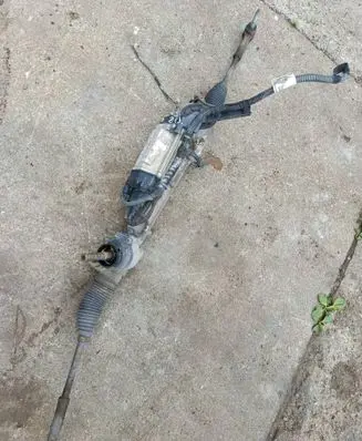 Opel Astra J Steering rack