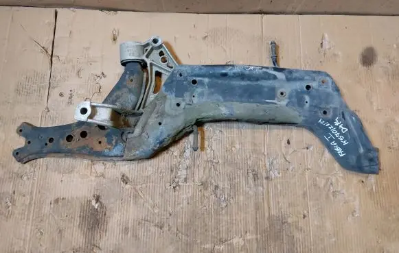Skoda Fabia Mk1 (6Y) Front subframe