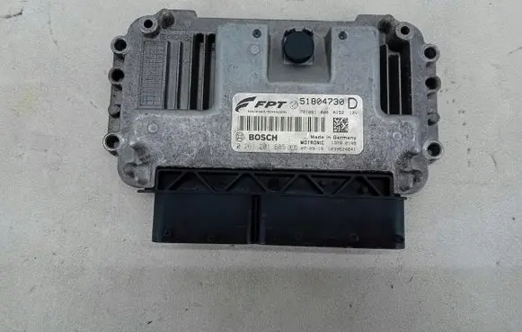 Fiat Grande Punto Engine control unit/module ECU 518047300261201685