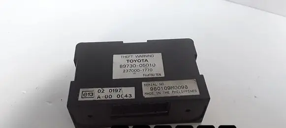 Toyota Avensis T220 Engine control unit/module 05010