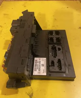 Mercedes-Benz E W211 Comfort/convenience module 0035455901