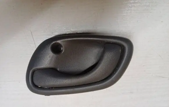 Suzuki Jimny Front door interior handle 