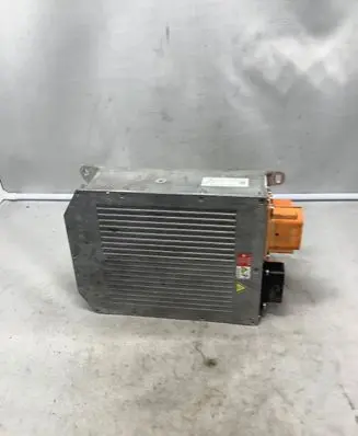 Volkswagen Golf VII Battery control module 5QE915681B CM450302 ND1701000301