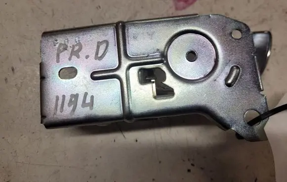 KIA Sorento Front door interior handle