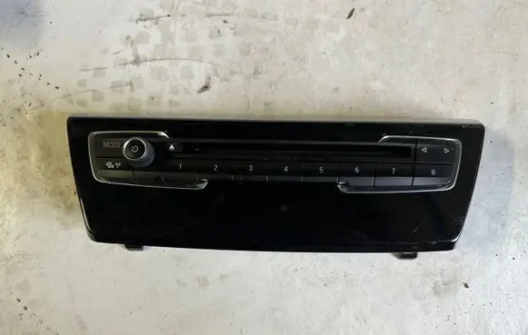 BMW 2 F45 Radio/CD/DVD/GPS head unit 9371455