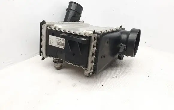 Mercedes-Benz C W205 Intercooler radiator A6510900014