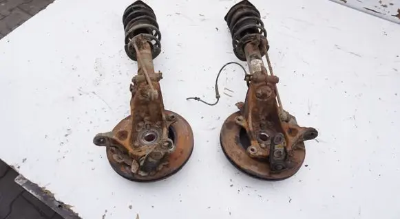 Volvo XC40 Front wheel hub spindle knuckle