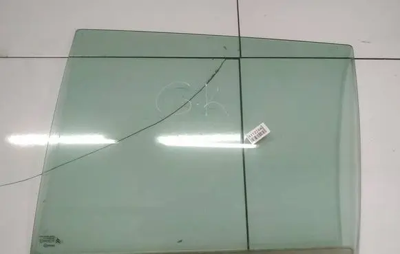 Citroen C4 Grand Picasso Rear door window glass AS2