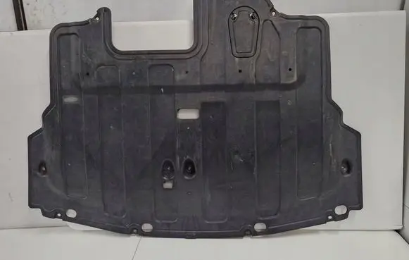KIA Carens III Engine splash shield/under tray