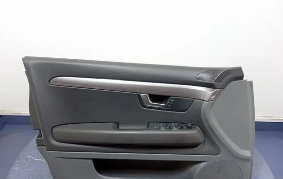 Seat Exeo (3R) Door card panel trim set 3R1867105