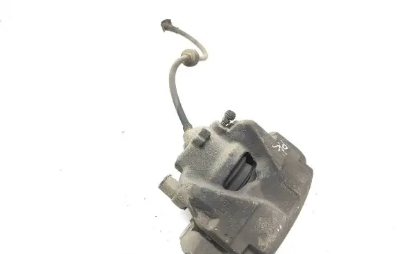 Renault Captur Front brake caliper