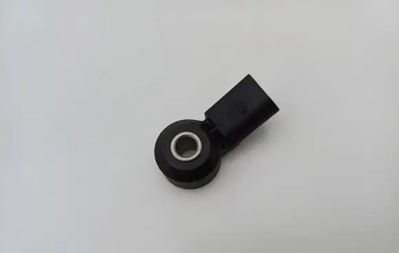 Volkswagen PASSAT B6 Detonation knock sensor 030905377C