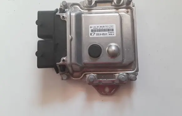Suzuki Swift II Engine control unit/module 3391069L01