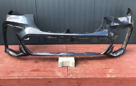 BMW X7 G07 Front bumper 8069886