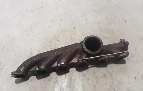 BMW X3 G01 Exhaust manifold 8570152