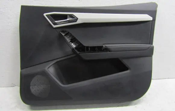Seat Arona Front door card panel trim 6F0867132