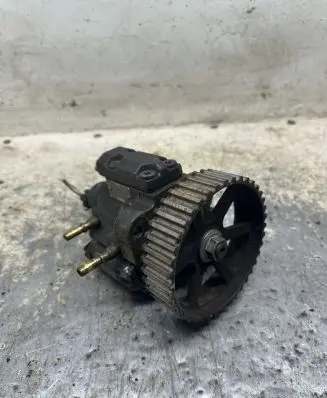 Renault Scenic I Fuel injection high pressure pump 0445010018 7700111010