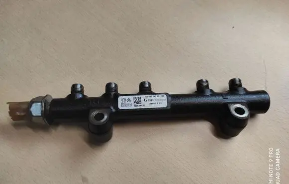 Ford Focus Fuel main line pipe 980477678000