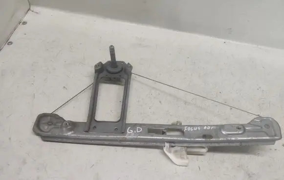 Rear door manual window regulator